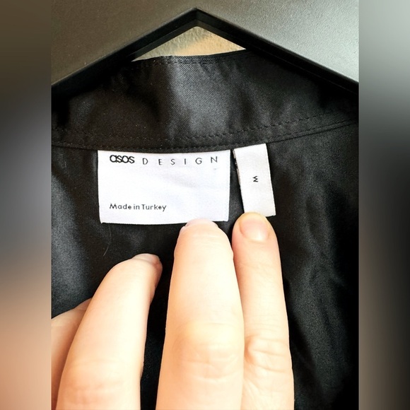 ASOS Design Sleek Button-Down Dress Shirt Black Satin Size Medium - Picture 4 of 9